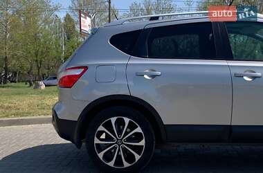 Позашляховик / Кросовер Nissan Qashqai+2 2012 в 