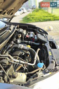 Внедорожник / Кроссовер Nissan Qashqai+2 2011 в 