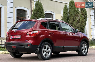 Позашляховик / Кросовер Nissan Qashqai+2 2011 в 