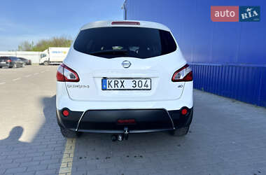 Позашляховик / Кросовер Nissan Qashqai+2 2010 в 