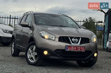 Внедорожник / Кроссовер Nissan Qashqai+2 2011 в 