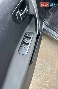 Позашляховик / Кросовер Nissan Qashqai+2 2013 в 