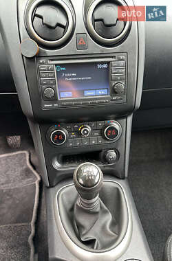 Позашляховик / Кросовер Nissan Qashqai+2 2013 в 
