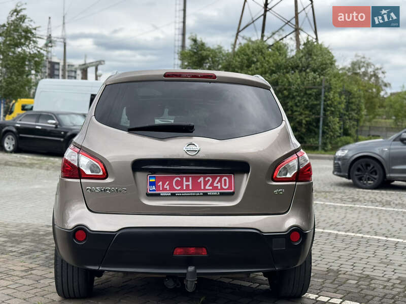 Внедорожник / Кроссовер Nissan Qashqai+2 2010 в Ивано-Франковске