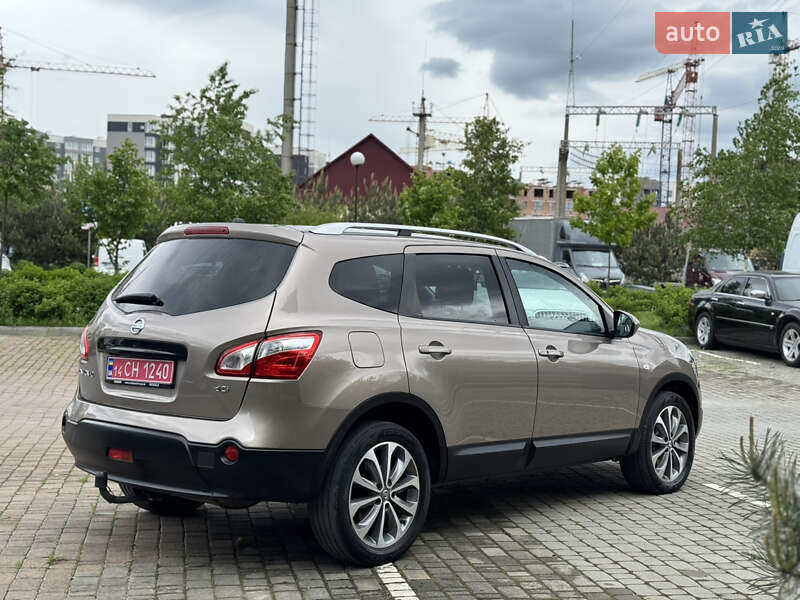 Внедорожник / Кроссовер Nissan Qashqai+2 2010 в Ивано-Франковске