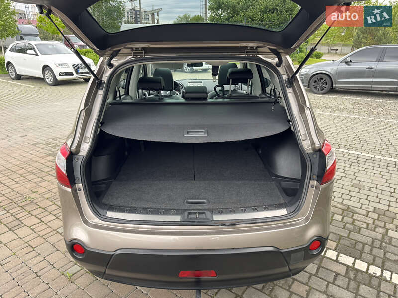 Внедорожник / Кроссовер Nissan Qashqai+2 2010 в Ивано-Франковске