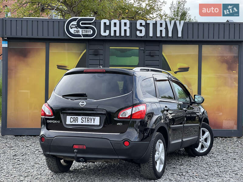 Позашляховик / Кросовер Nissan Qashqai+2 2010 в Стрию