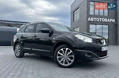 Внедорожник / Кроссовер Nissan Qashqai+2 2011 в 