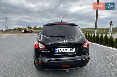 Внедорожник / Кроссовер Nissan Qashqai+2 2011 в 