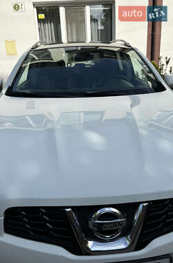 Позашляховик / Кросовер Nissan Qashqai+2 2012 в 
