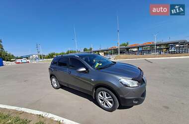 Внедорожник / Кроссовер Nissan Qashqai+2 2011 в Кременчуге