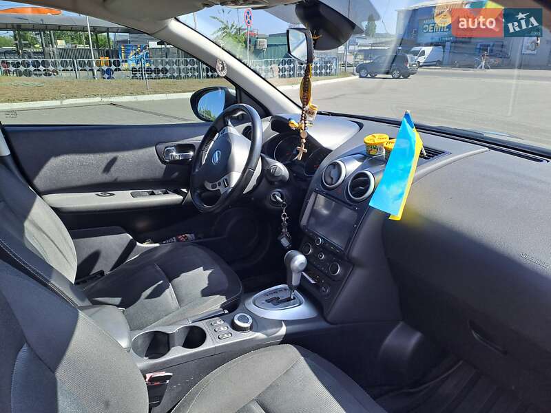 Внедорожник / Кроссовер Nissan Qashqai+2 2011 в Кременчуге