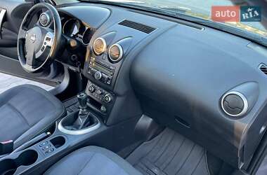 Внедорожник / Кроссовер Nissan Qashqai+2 2010 в 
