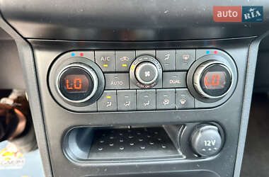 Позашляховик / Кросовер Nissan Qashqai+2 2011 в 