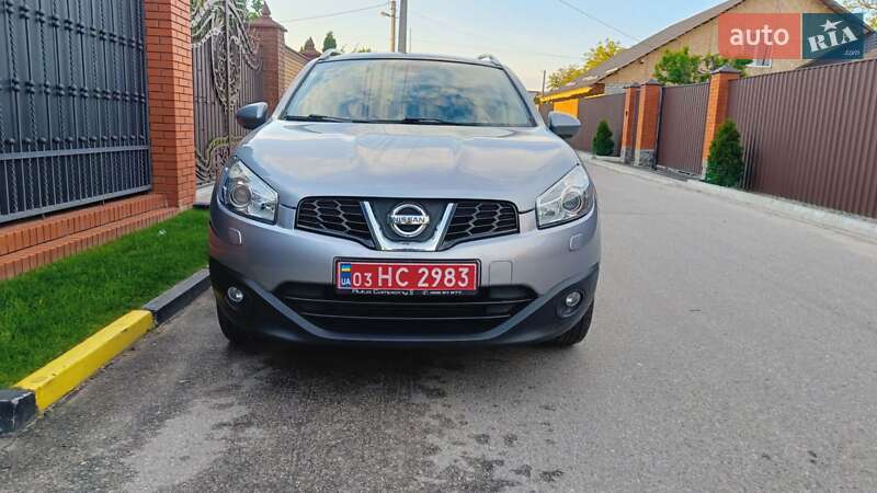 Внедорожник / Кроссовер Nissan Qashqai+2 2011 в Александрие