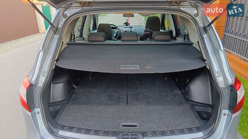 Внедорожник / Кроссовер Nissan Qashqai+2 2011 в Александрие