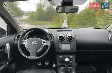 Внедорожник / Кроссовер Nissan Qashqai+2 2010 в 