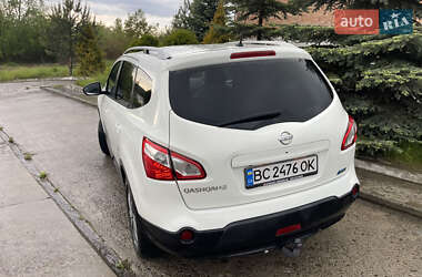 Внедорожник / Кроссовер Nissan Qashqai+2 2010 в 