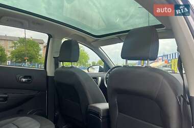 Позашляховик / Кросовер Nissan Qashqai+2 2011 в 