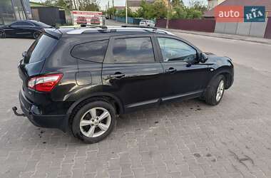 Позашляховик / Кросовер Nissan Qashqai+2 2011 в 