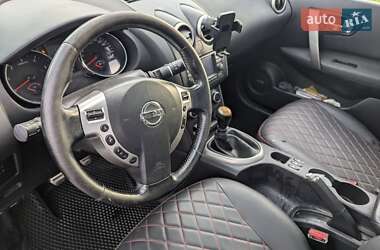 Позашляховик / Кросовер Nissan Qashqai+2 2011 в 