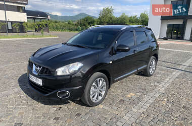 Позашляховик / Кросовер Nissan Qashqai+2 2010 в 