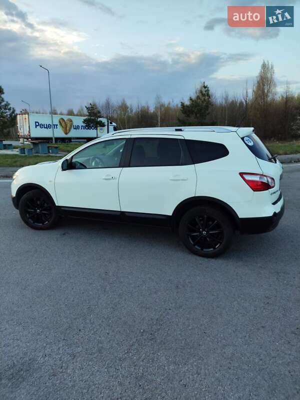 Внедорожник / Кроссовер Nissan Qashqai+2 2013 в Звягеле