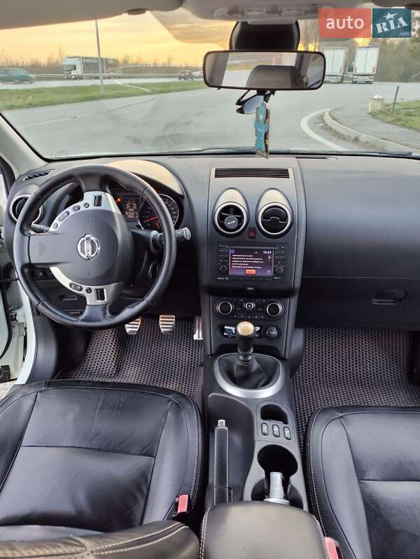 Внедорожник / Кроссовер Nissan Qashqai+2 2013 в Звягеле