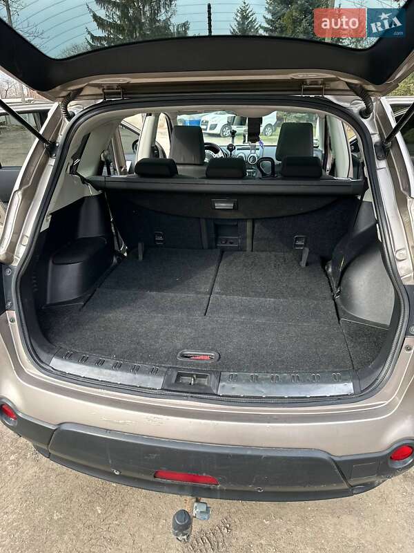 Внедорожник / Кроссовер Nissan Qashqai+2 2009 в Тернополе