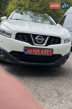 Внедорожник / Кроссовер Nissan Qashqai+2 2012 в 
