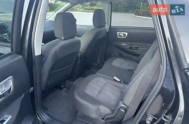 Позашляховик / Кросовер Nissan Qashqai+2 2011 в 