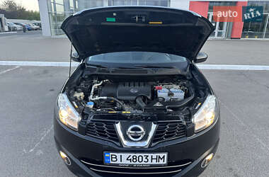 Позашляховик / Кросовер Nissan Qashqai+2 2011 в 
