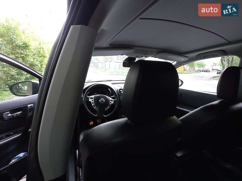 Позашляховик / Кросовер Nissan Qashqai+2 2013 в Івано-Франківську
