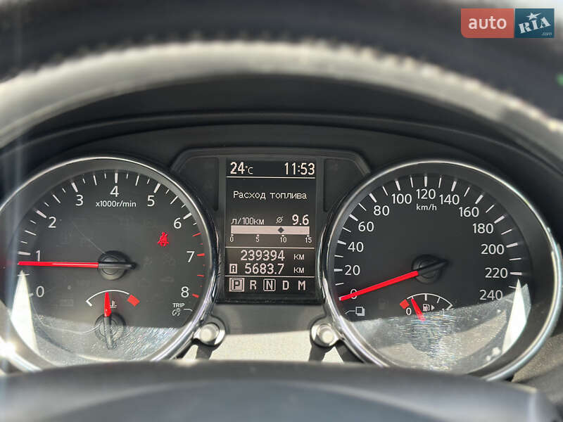 Позашляховик / Кросовер Nissan Qashqai+2 2010 в Києві