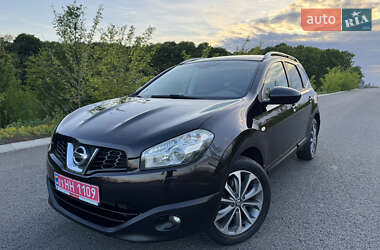 Внедорожник / Кроссовер Nissan Qashqai+2 2011 в 