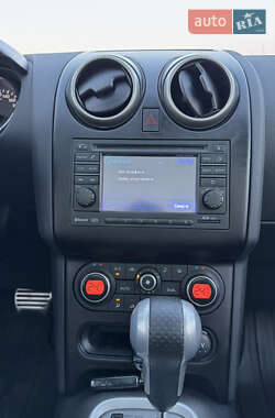Внедорожник / Кроссовер Nissan Qashqai+2 2011 в 