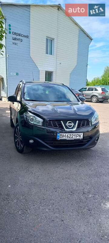 Внедорожник / Кроссовер Nissan Qashqai+2 2011 в Дубно