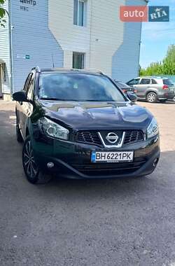Внедорожник / Кроссовер Nissan Qashqai+2 2011 в 