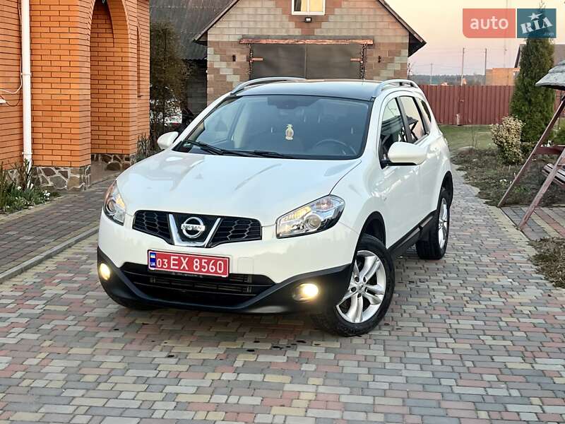 Позашляховик / Кросовер Nissan Qashqai+2 2012 в Володимирці