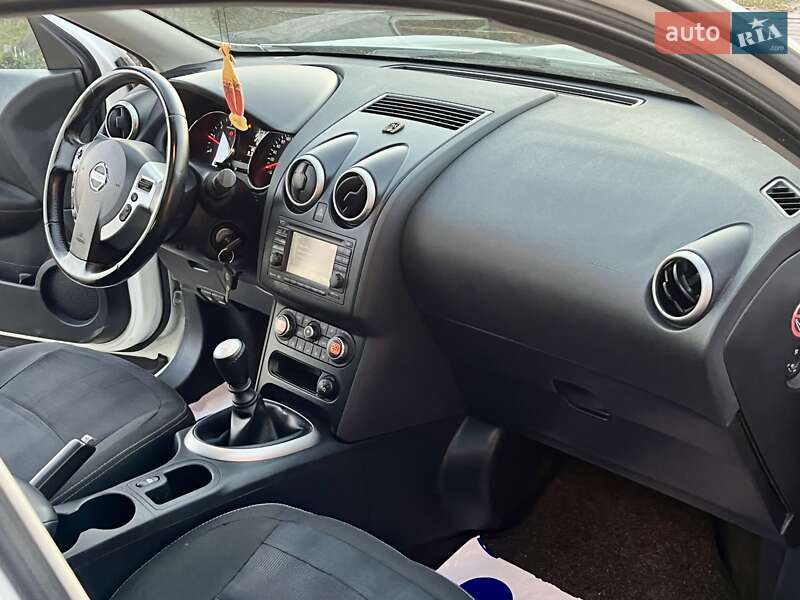 Позашляховик / Кросовер Nissan Qashqai+2 2012 в Володимирці
