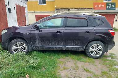 Внедорожник / Кроссовер Nissan Qashqai+2 2010 в 