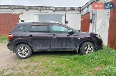 Позашляховик / Кросовер Nissan Qashqai+2 2010 в Хмельницькому