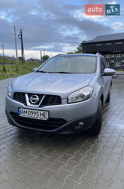 Внедорожник / Кроссовер Nissan Qashqai+2 2013 в 