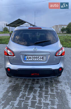 Внедорожник / Кроссовер Nissan Qashqai+2 2013 в 