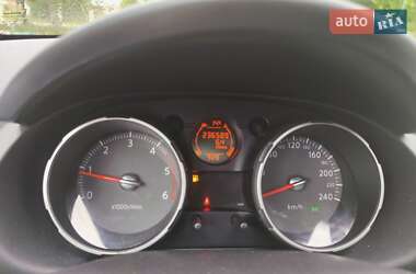 Внедорожник / Кроссовер Nissan Qashqai+2 2009 в 