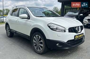 Позашляховик / Кросовер Nissan Qashqai+2 2011 в Чернівцях
