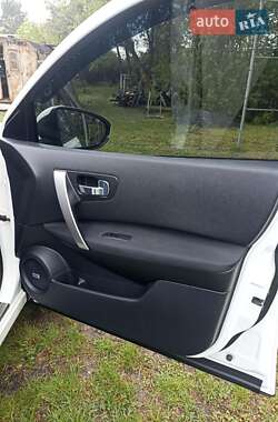Внедорожник / Кроссовер Nissan Qashqai+2 2012 в 