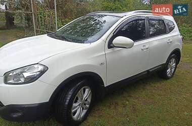 Внедорожник / Кроссовер Nissan Qashqai+2 2012 в 