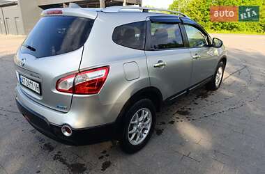 Позашляховик / Кросовер Nissan Qashqai+2 2010 в 