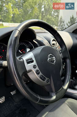 Позашляховик / Кросовер Nissan Qashqai+2 2013 в 